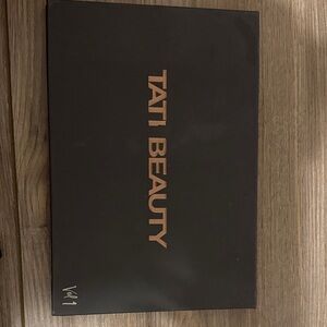 Tati Beauty Eyeshadow Palette